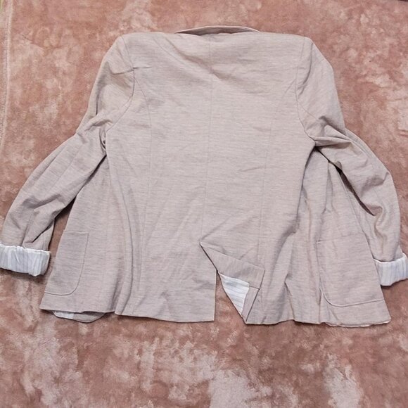 Cotton On Tan and cream linen blend blazer with white striped lining #linenblend - Picture 6 of 7